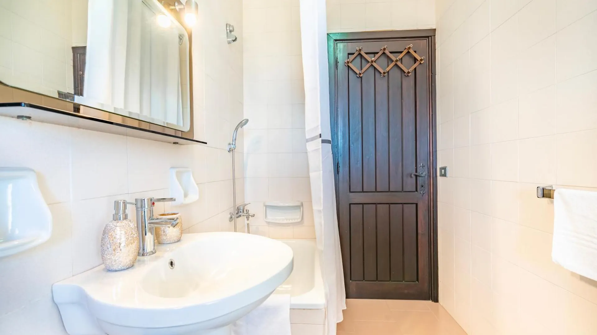 Holiday home Perla Marina, Estate Infinita, Is Mortorius Villa Capitana