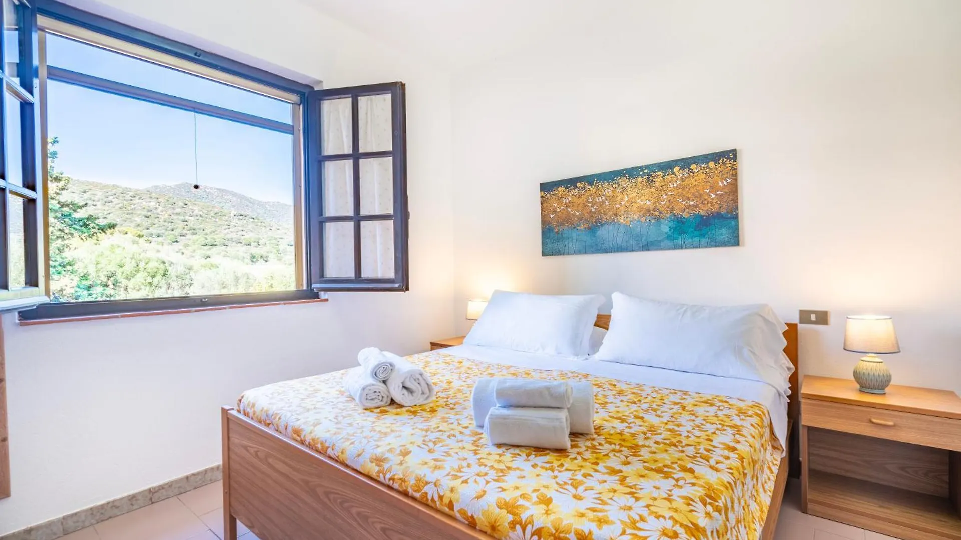 Perla Marina, Estate Infinita, Is Mortorius Villa Capitana