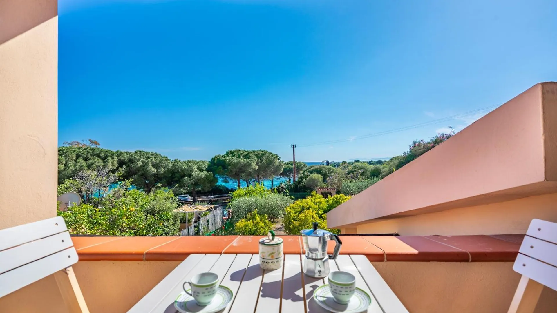 Perla Marina, Estate Infinita, Is Mortorius Villa Capitana 0*,  Italy