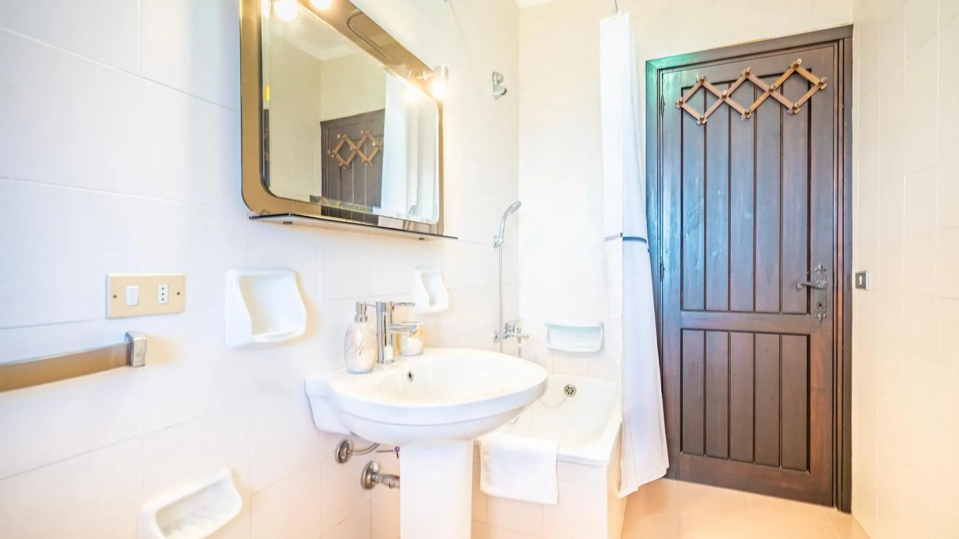 Perla Marina, Estate Infinita, Is Mortorius Villa Capitana Holiday home